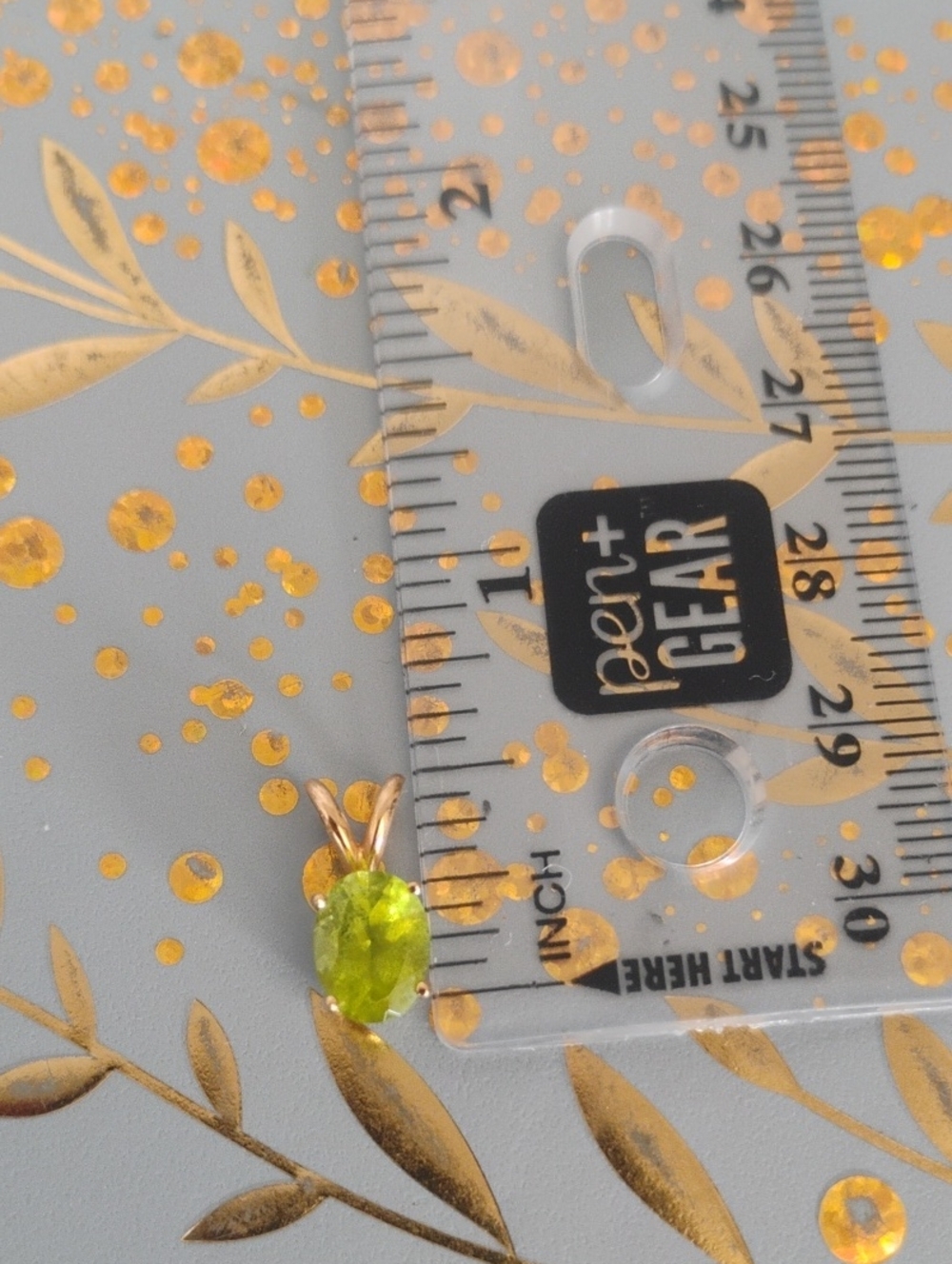 Peridot 14 K Gold Pendant - Picture 4 of 7